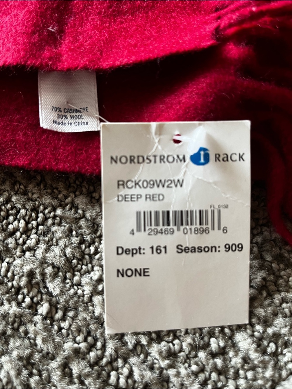 NWT Oversized 70% Cashmere Wool Wrap Shawl Deep Red Fringe - Picture 4 of 5